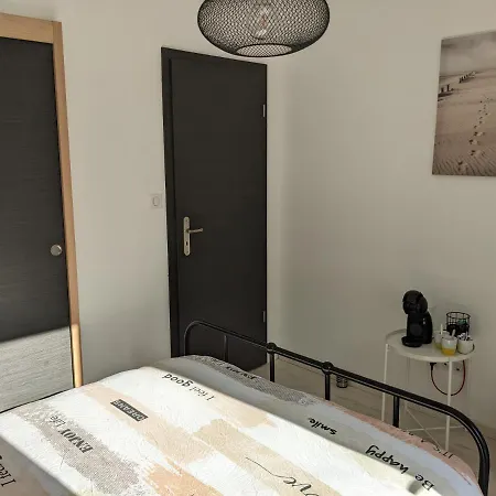 Chambre double indépendante NATURALE au sein du domaine PASSELOUP Porte Des Pierres Dorees Extérieur photo